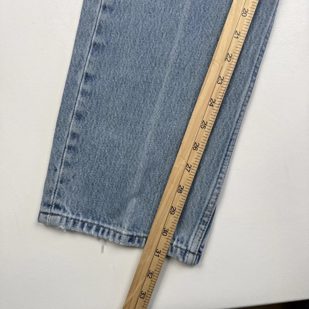 Vintage Levis 501 Y2K Jeans Mens 33x32 Light Wash Blue Button Fly Denim 90s
